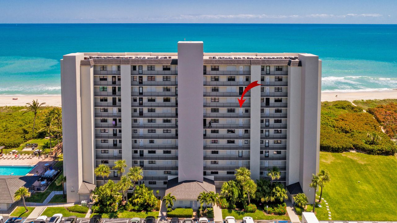 Active With Contract: $375,000 (2 beds, 2 baths, 1053 Square Feet)