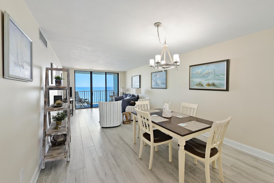 Active With Contract: $375,000 (2 beds, 2 baths, 1053 Square Feet)