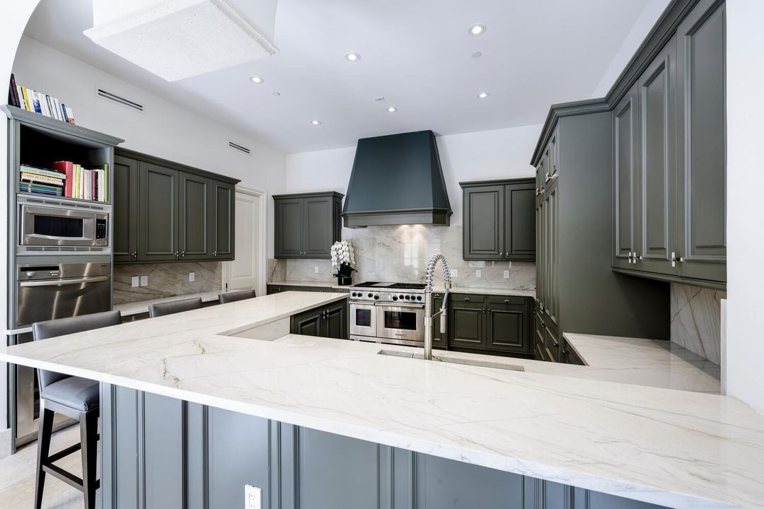 For Sale: $13,850,000 (4 beds, 5 baths, 4530 Square Feet)