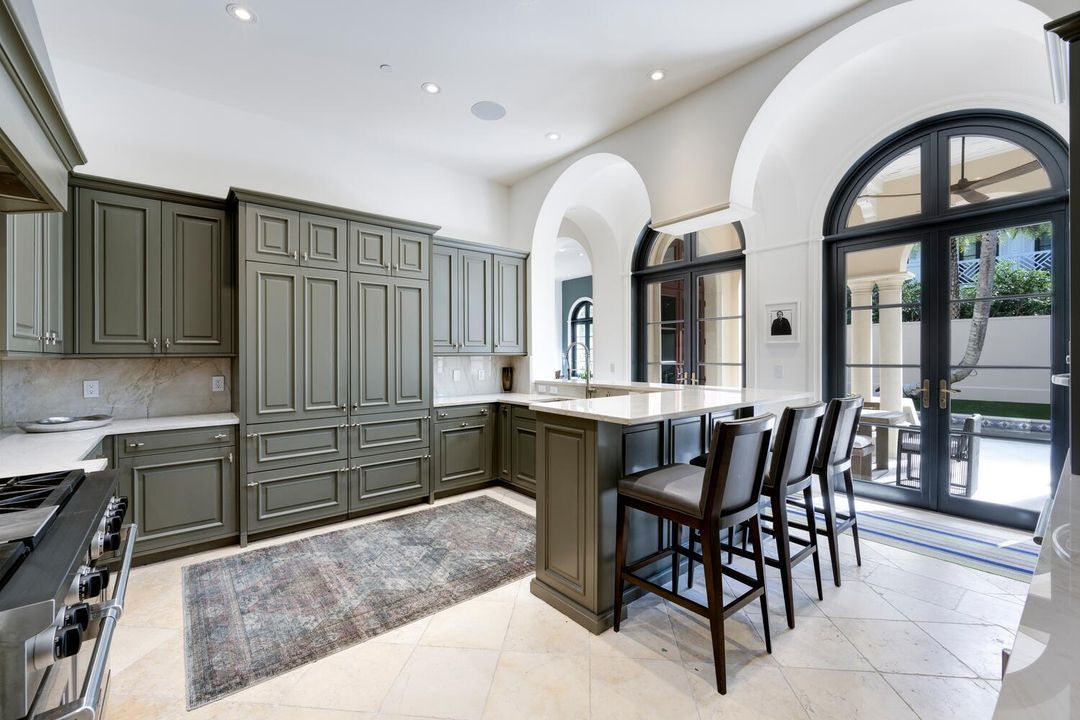 For Sale: $13,850,000 (4 beds, 5 baths, 4530 Square Feet)