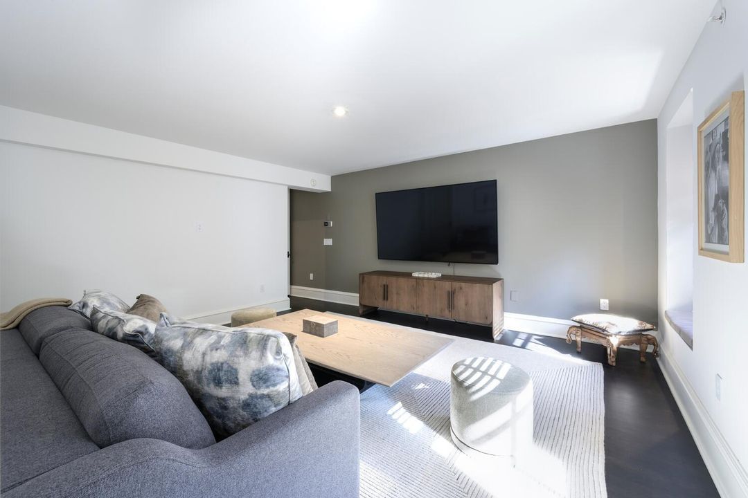 For Sale: $13,850,000 (4 beds, 5 baths, 4530 Square Feet)