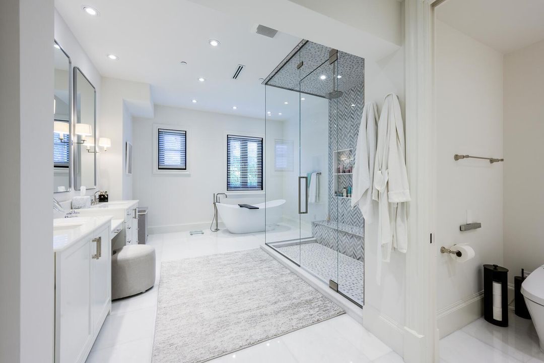 For Sale: $13,850,000 (4 beds, 5 baths, 4530 Square Feet)