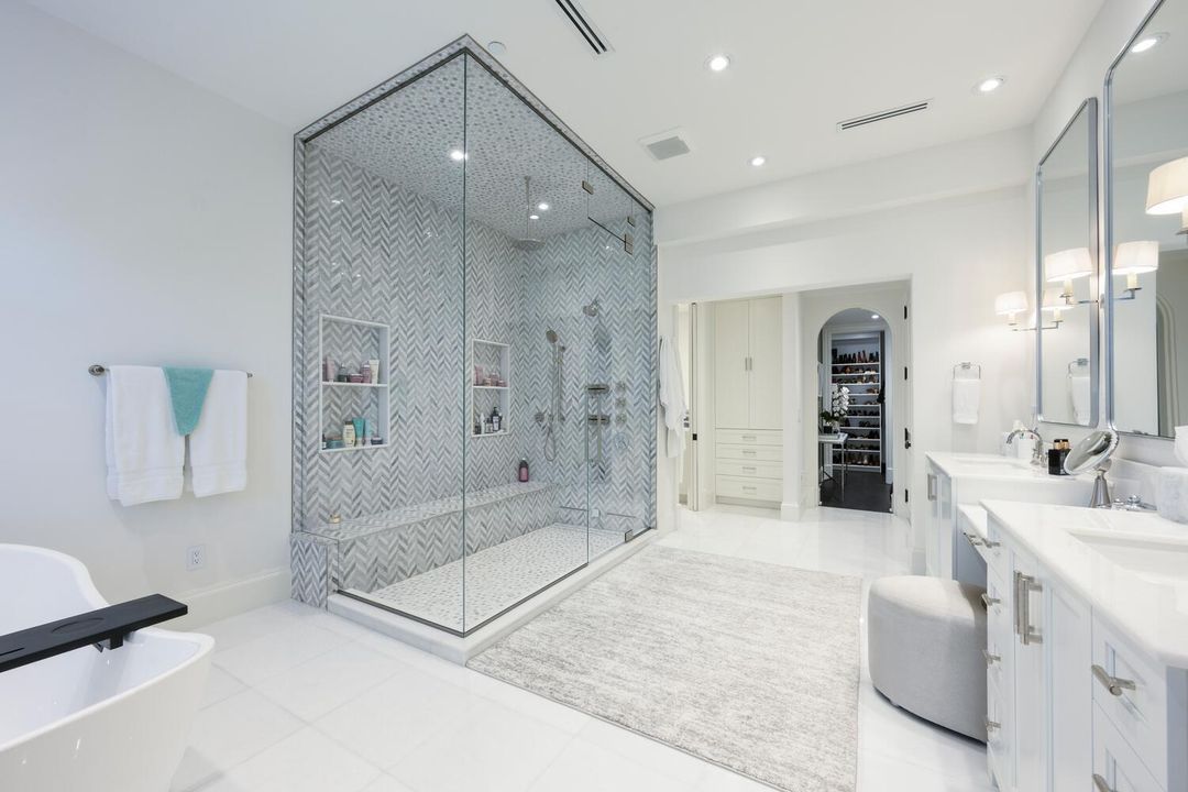 For Sale: $13,850,000 (4 beds, 5 baths, 4530 Square Feet)