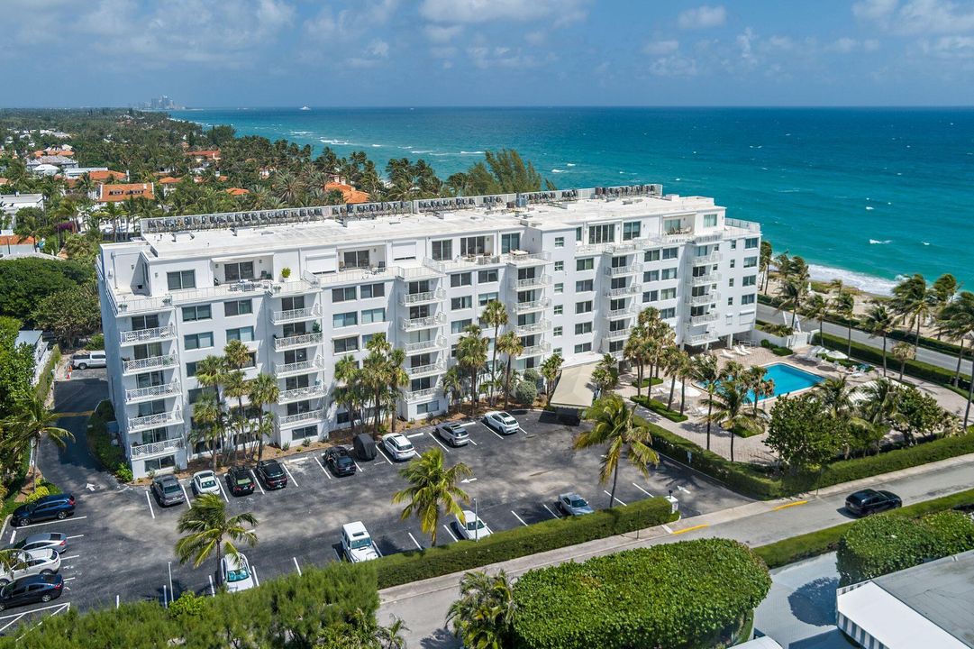 For Sale: $1,299,000 (1 beds, 1 baths, 972 Square Feet)