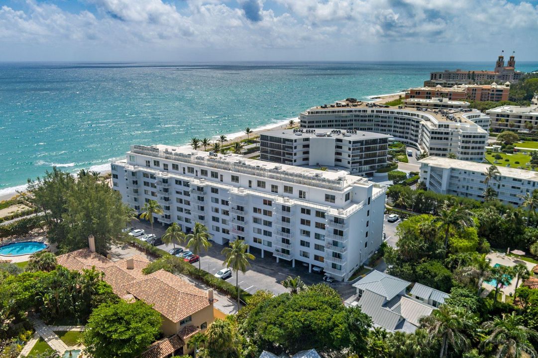 For Sale: $1,299,000 (1 beds, 1 baths, 972 Square Feet)