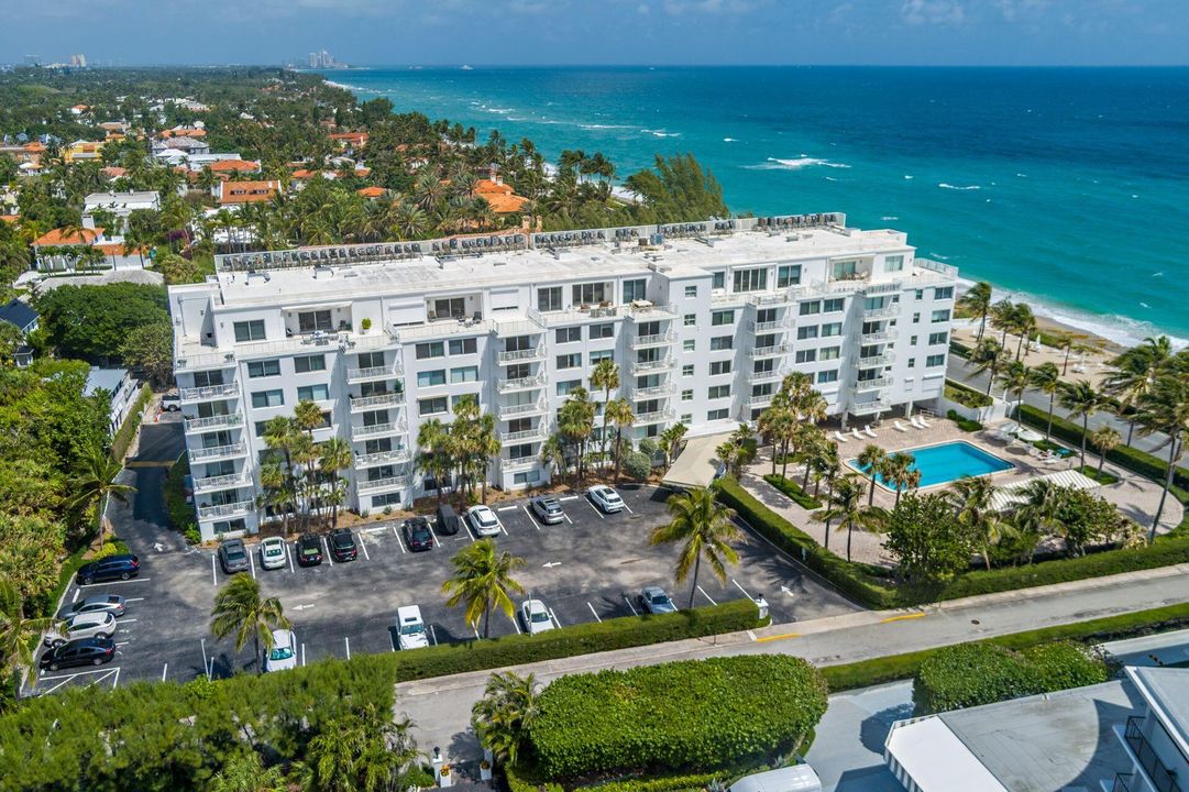 For Sale: $1,299,000 (1 beds, 1 baths, 972 Square Feet)