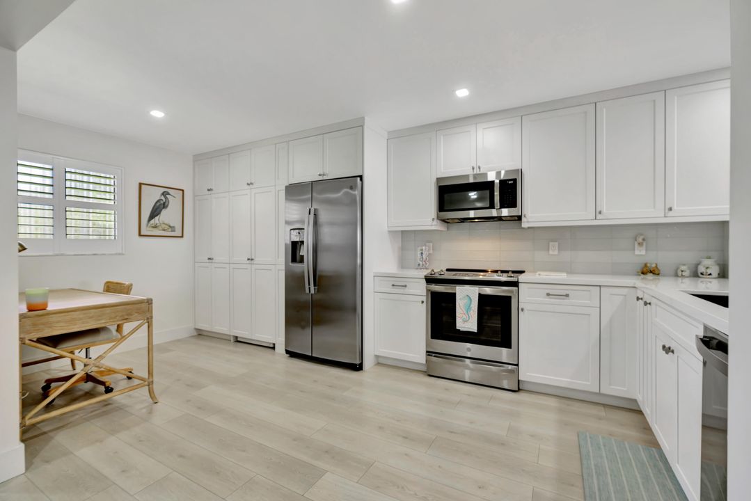 Vendido Recientemente: $414,900 (2 camas, 2 baños, 1374 Pies cuadrados)