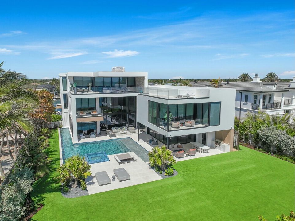 На продажу: $45,000,000 (6 спален, 6 ванн, 12912 Квадратных фут)