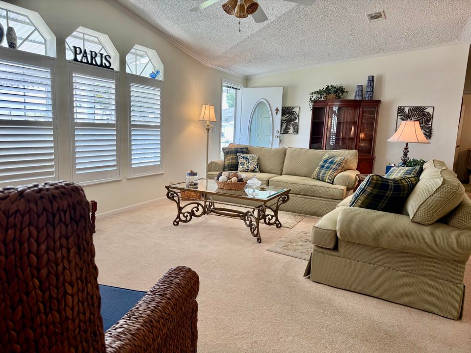 En Venta: $199,000 (3 camas, 2 baños, 1620 Pies cuadrados)