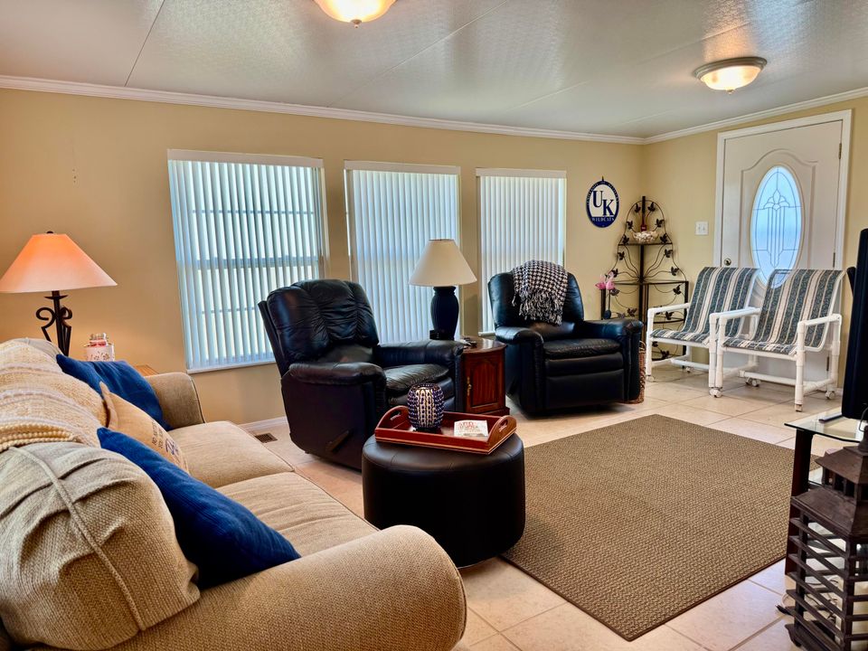 En Venta: $199,000 (3 camas, 2 baños, 1620 Pies cuadrados)