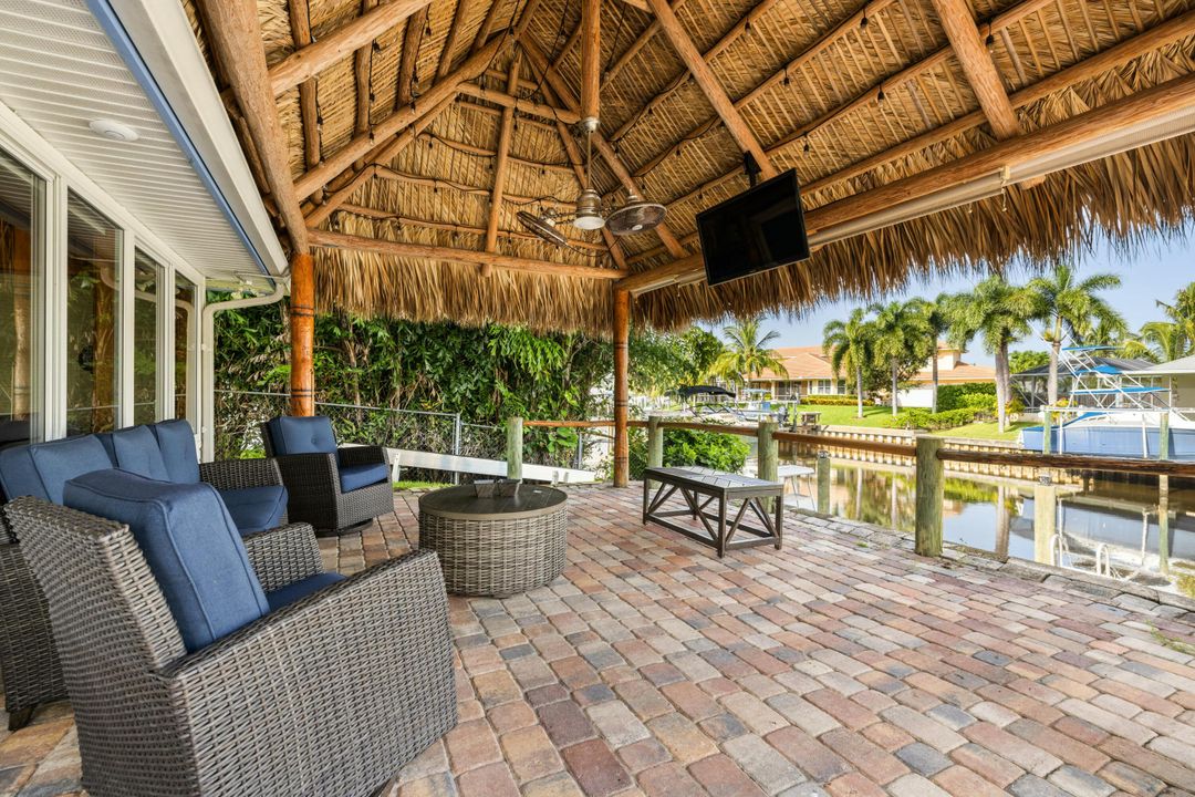 For Sale: $1,699,000 (3 beds, 2 baths, 2356 Square Feet)