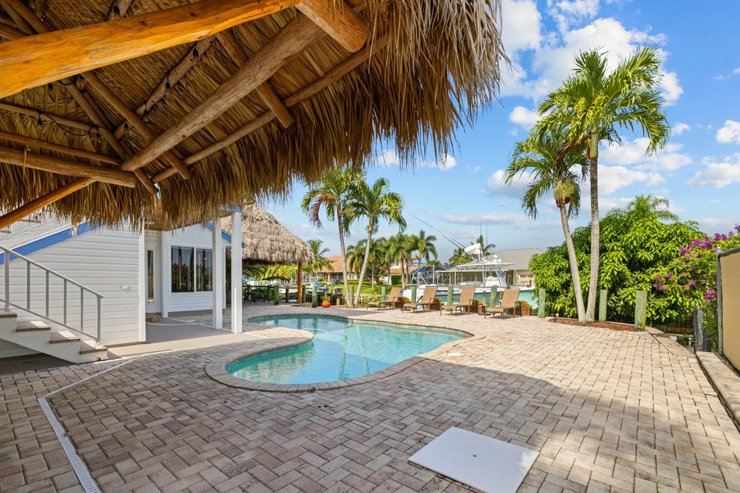 For Sale: $1,699,000 (3 beds, 2 baths, 2356 Square Feet)