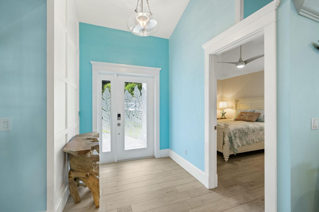 For Sale: $1,699,000 (3 beds, 2 baths, 2356 Square Feet)