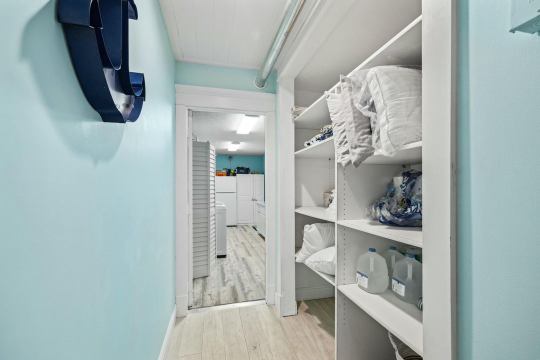 For Sale: $1,699,000 (3 beds, 2 baths, 2356 Square Feet)