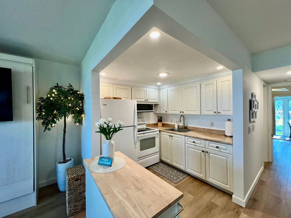 На продажу: $129,000 (1 спален, 1 ванн, 585 Квадратных фут)