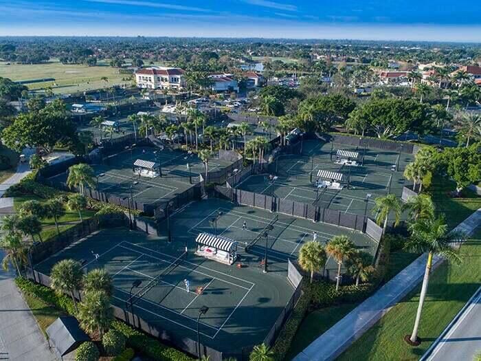 出租: $6,900 (3 贝兹, 2 浴室, 2085 平方英尺)