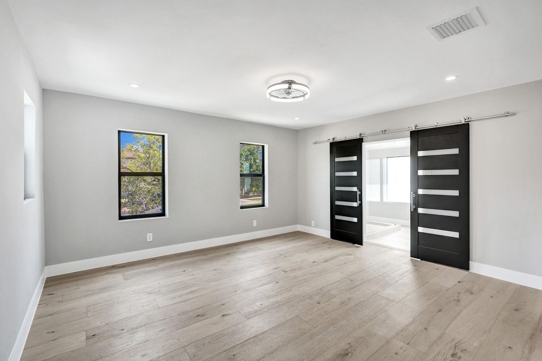 For Sale: $2,790,000 (3 beds, 2 baths, 2599 Square Feet)