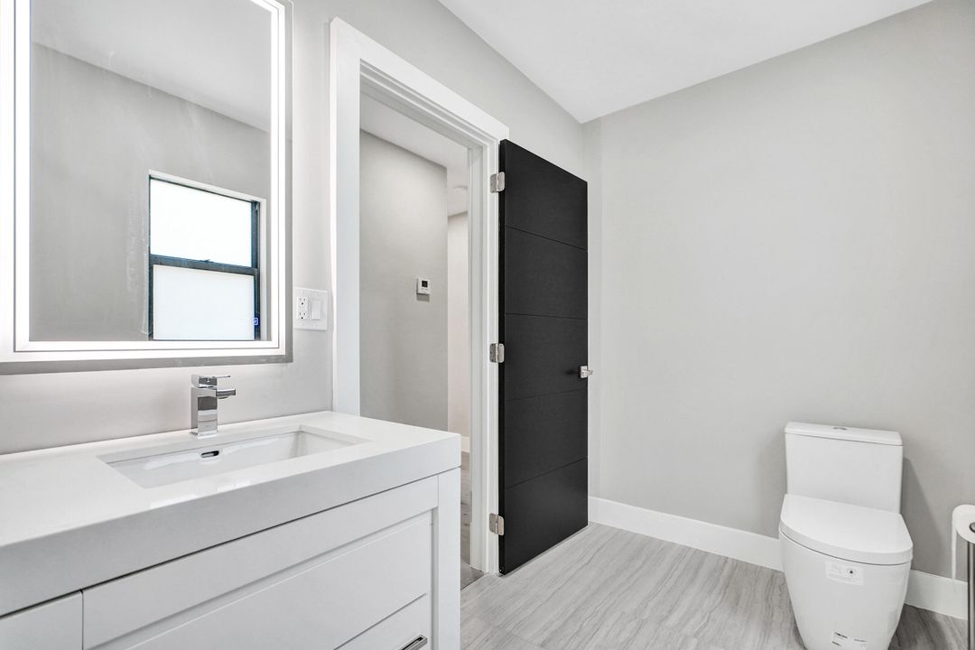 For Sale: $2,790,000 (3 beds, 2 baths, 2599 Square Feet)