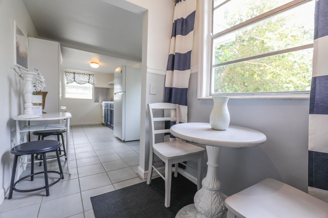 На продажу: $197,500 (4 спален, 1 ванн, 876 Квадратных фут)