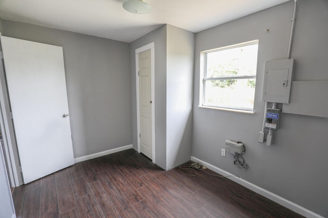 На продажу: $197,500 (4 спален, 1 ванн, 876 Квадратных фут)