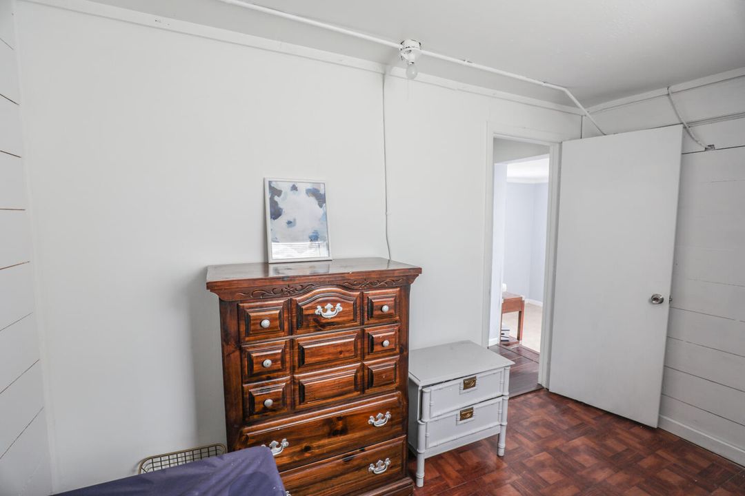 На продажу: $197,500 (4 спален, 1 ванн, 876 Квадратных фут)