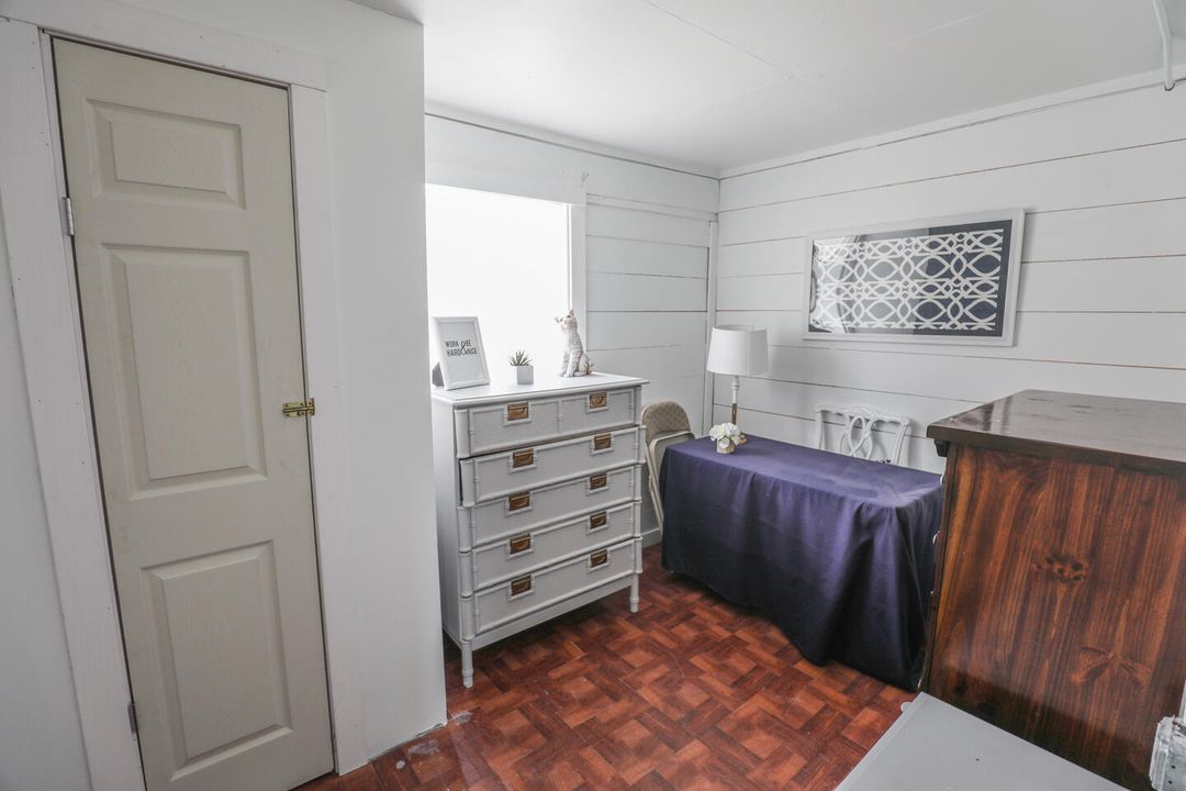 На продажу: $197,500 (4 спален, 1 ванн, 876 Квадратных фут)