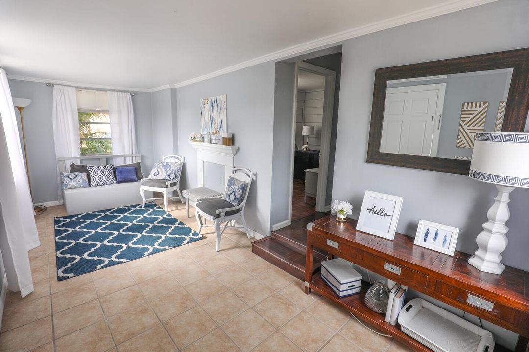 На продажу: $197,500 (4 спален, 1 ванн, 876 Квадратных фут)