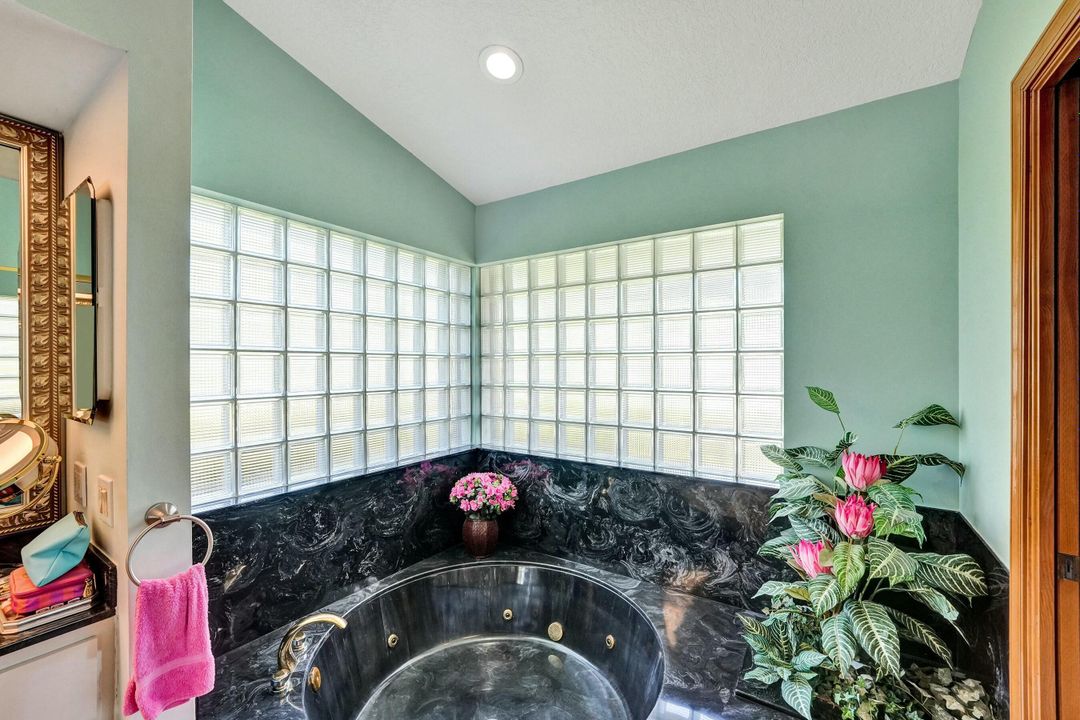 待售: $2,788,888 (4 贝兹, 4 浴室, 2910 平方英尺)