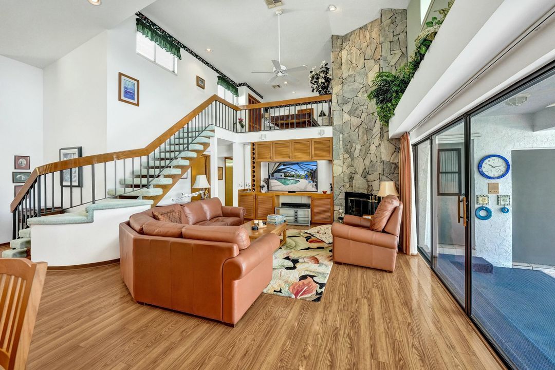 待售: $2,788,888 (4 贝兹, 4 浴室, 2910 平方英尺)