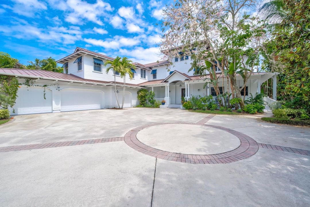 待售: $17,900,000 (5 贝兹, 7 浴室, 8837 平方英尺)