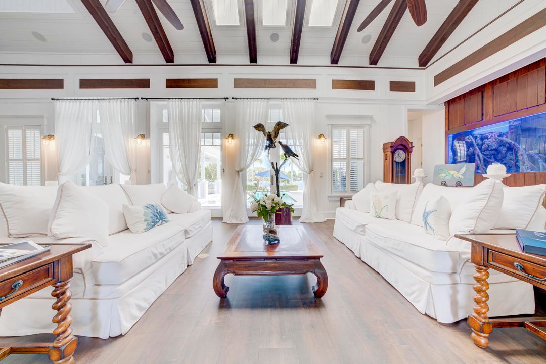 待售: $17,900,000 (5 贝兹, 7 浴室, 8837 平方英尺)