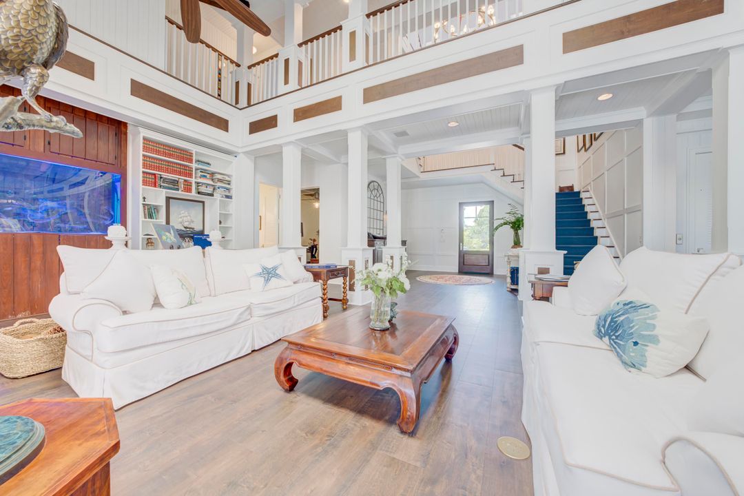 待售: $17,900,000 (5 贝兹, 7 浴室, 8837 平方英尺)