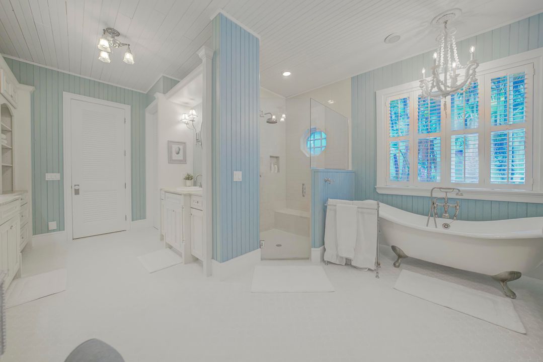 待售: $17,900,000 (5 贝兹, 7 浴室, 8837 平方英尺)