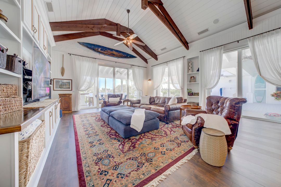 待售: $17,900,000 (5 贝兹, 7 浴室, 8837 平方英尺)