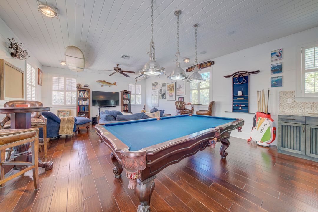 待售: $17,900,000 (5 贝兹, 7 浴室, 8837 平方英尺)