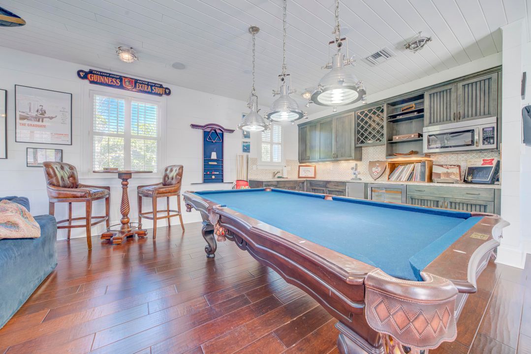 待售: $17,900,000 (5 贝兹, 7 浴室, 8837 平方英尺)