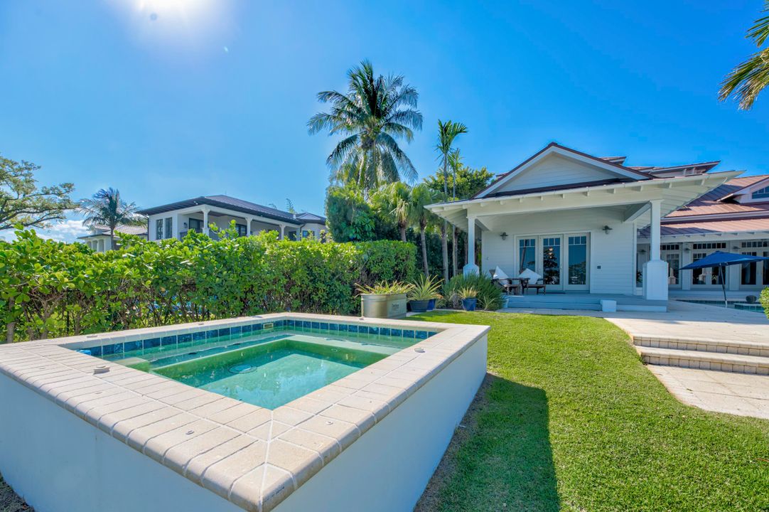 待售: $17,900,000 (5 贝兹, 7 浴室, 8837 平方英尺)