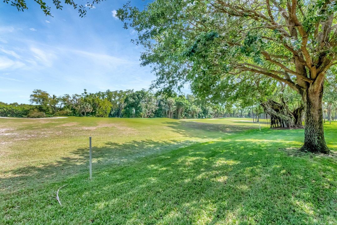 Active With Contract: $205,000 (2 beds, 2 baths, 1216 Square Feet)