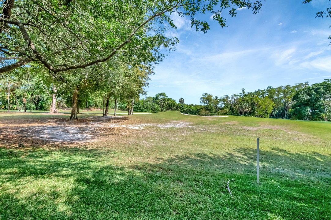 Active With Contract: $205,000 (2 beds, 2 baths, 1216 Square Feet)