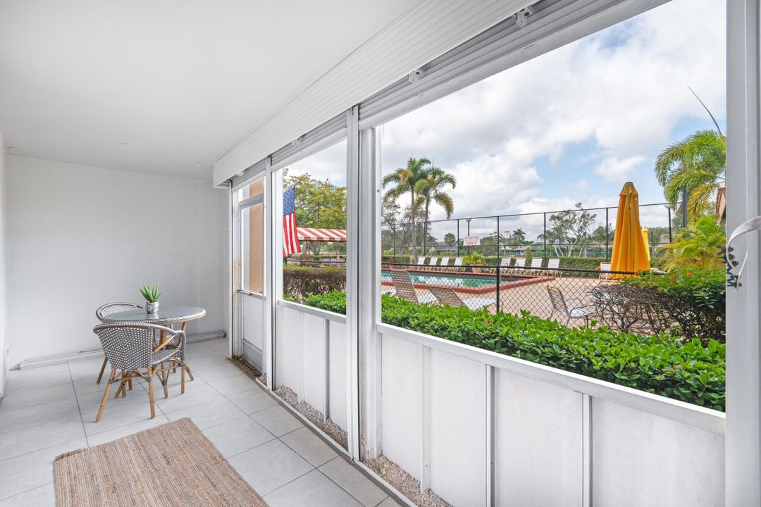 Activo con contrato: $245,800 (2 camas, 2 baños, 1050 Pies cuadrados)