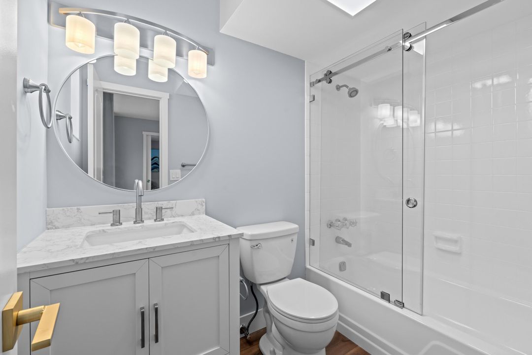 Activo con contrato: $245,800 (2 camas, 2 baños, 1050 Pies cuadrados)