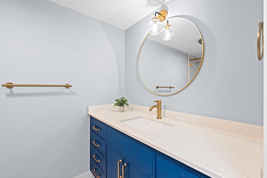 Activo con contrato: $245,800 (2 camas, 2 baños, 1050 Pies cuadrados)