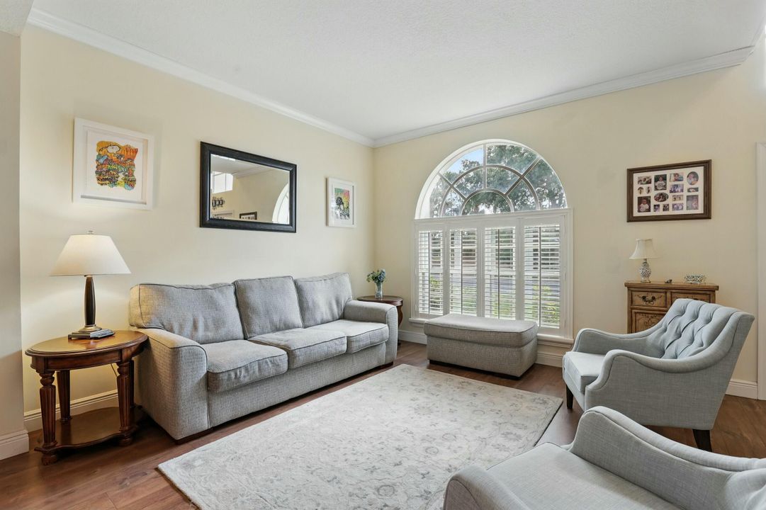 待售: $724,000 (4 贝兹, 2 浴室, 2609 平方英尺)