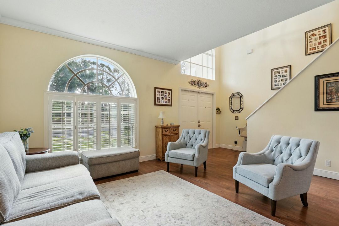 待售: $724,000 (4 贝兹, 2 浴室, 2609 平方英尺)