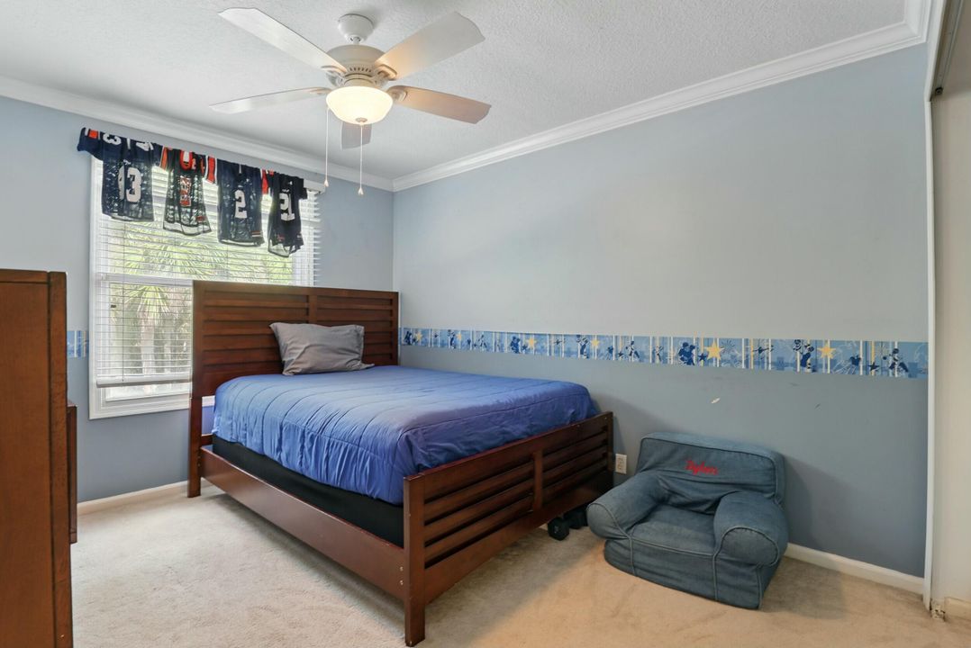 待售: $724,000 (4 贝兹, 2 浴室, 2609 平方英尺)