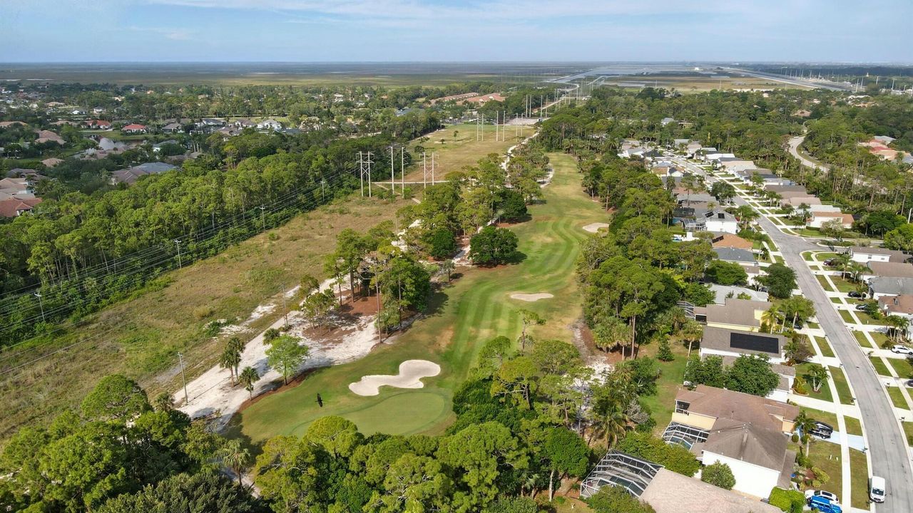 待售: $724,000 (4 贝兹, 2 浴室, 2609 平方英尺)