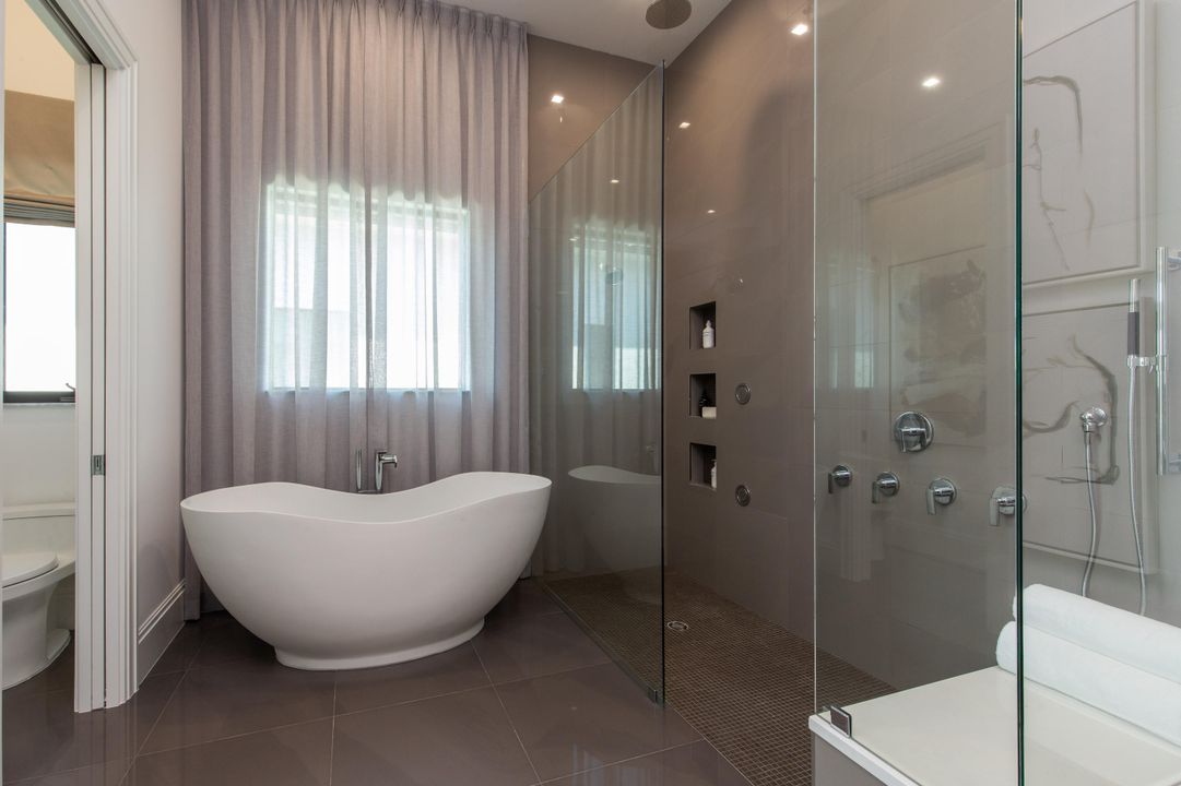 For Sale: $3,600,000 (4 beds, 4 baths, 3075 Square Feet)