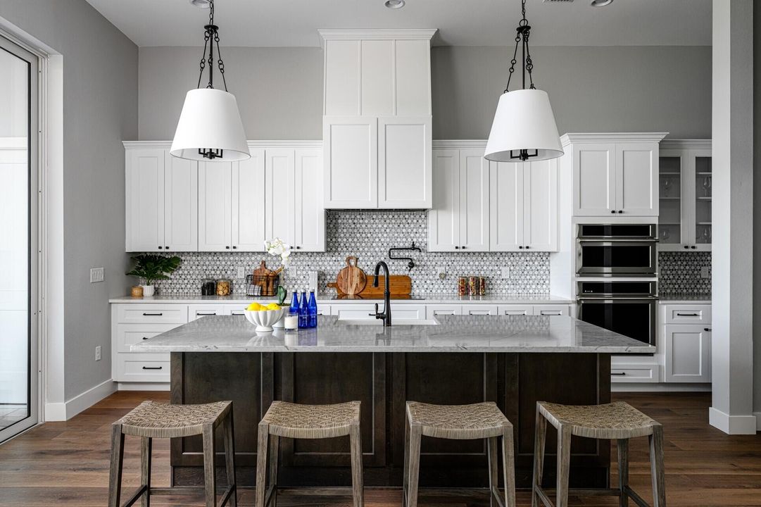 На продажу: $2,999,000 (4 спален, 4 ванн, 3501 Квадратных фут)