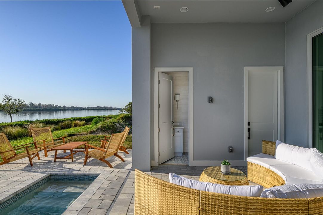 На продажу: $2,999,000 (4 спален, 4 ванн, 3501 Квадратных фут)