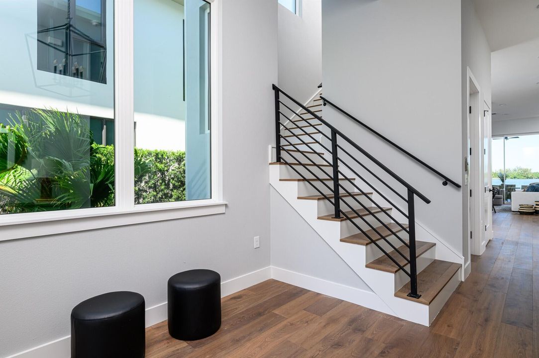 На продажу: $2,999,000 (4 спален, 4 ванн, 3501 Квадратных фут)